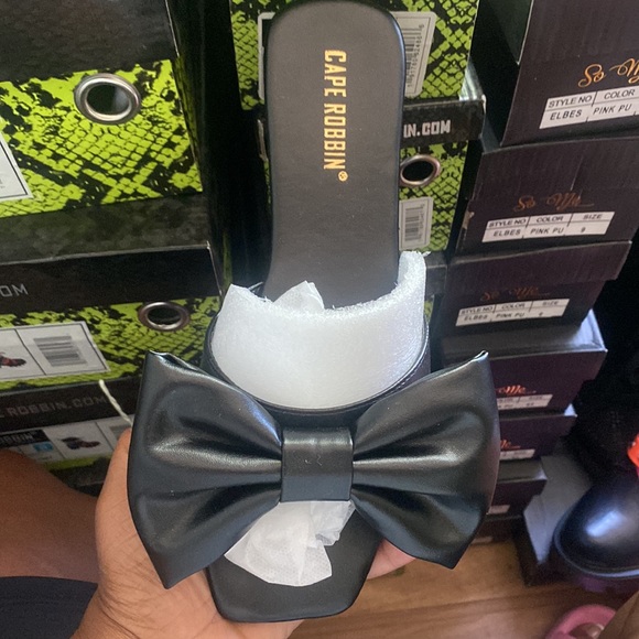 Flip Flop Bow Slides - Picture 2 of 2